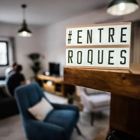 Casa Entreroques Holiday home *